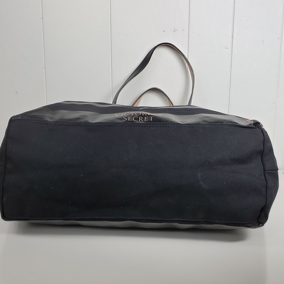 Victoria's Secret tote - Picture 12 of 13